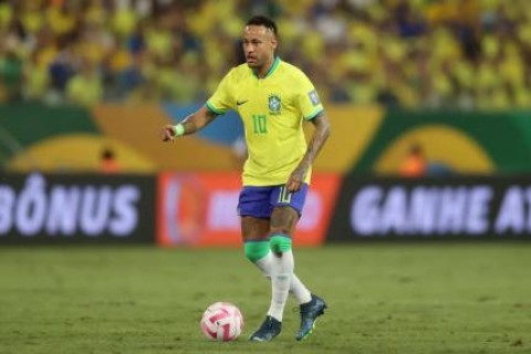 Quando Neymar deve voltar a jogar pela seleção brasileira? Entenda situação do craque