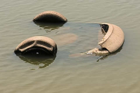 Lagoa seca e carro roubado há 7 anos é achado em MT