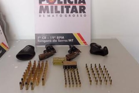 Armas e munições são achados em meio a palha de milho em feira agropecuária