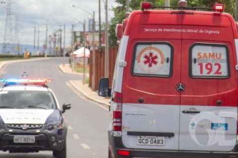 Mulher leva choque ao tentar abrir portão, não resiste e morre em MT