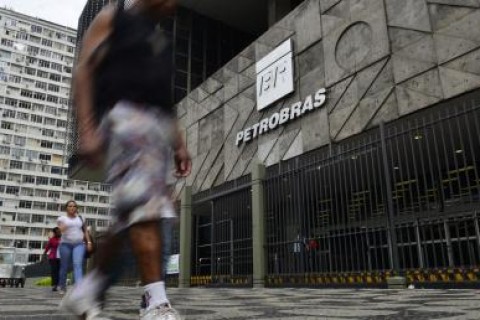 Refinaria da Petrobras vai transformar poluente em produto rentável