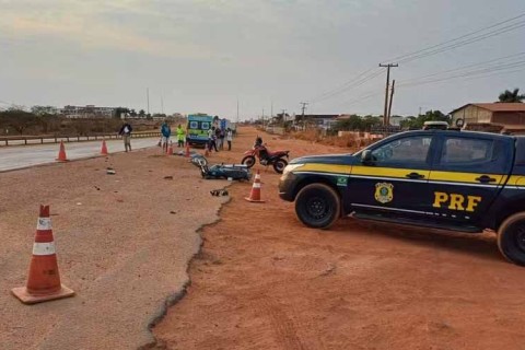 Motociclista morre em acidente com carreta na BR-364 em MT