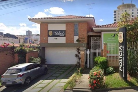 Homem é preso após esfaquear ex-mulher grávida, filha de 1 ano e sogra