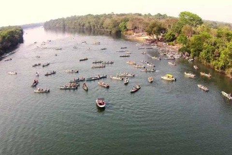 Deputados apresentam projeto para revogar lei que proíbe pesca comercial por 5 anos em MT