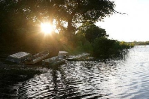 Jovem de 21 anos morre afogado durante banho de rio com amigos em MT