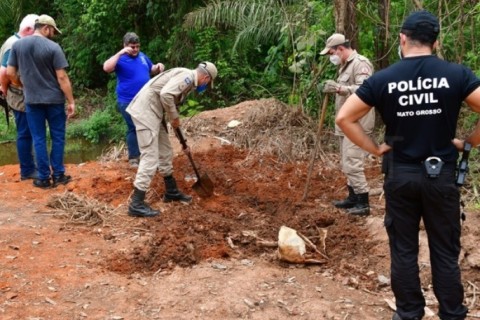 Chuva "desenterra" corpo que estava em cova rasa em MT