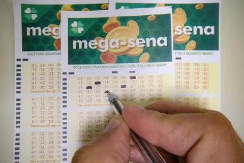 Apostas de Cuiabá e VG faturam R$ 100 mil na Mega -Sena